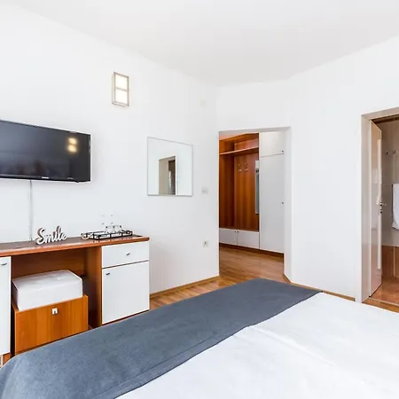 Guest house Nada
