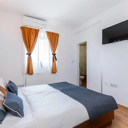 Guest house Nada