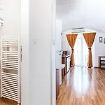 Nada 4*