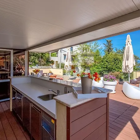 Гостевой дом Nada Ловран