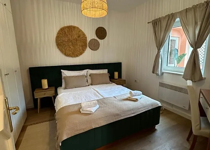 纳达别墅旅馆 招待所 洛夫兰